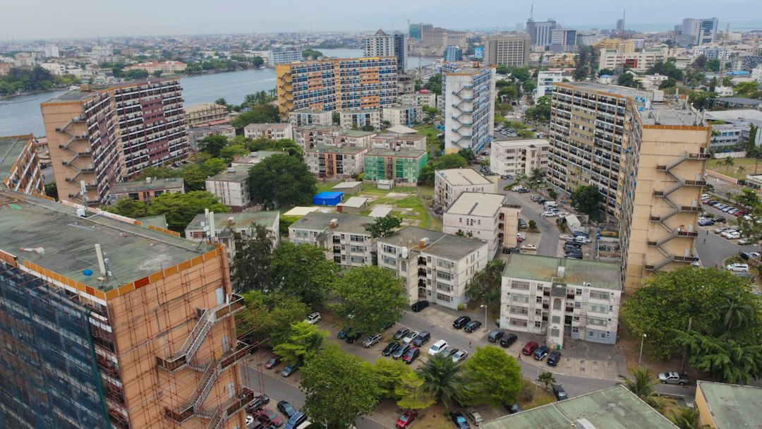 拉各斯1004公寓住宅区——尼日利亚租房与住房指南